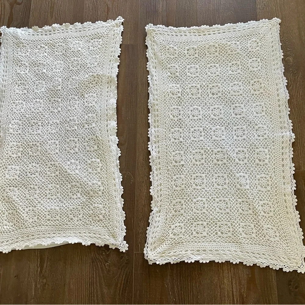 White Crochet Throw Pillows 20/34 inches